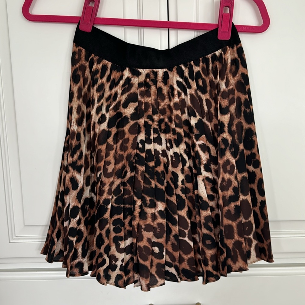 Express leopard pleated mini skirt